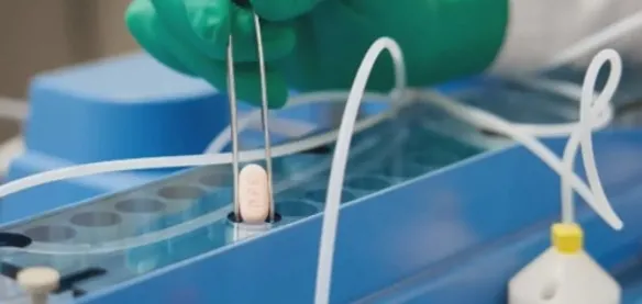 Koronavirüs için bir ilk! AB Pfizer’in hapını resmen onayladı! Kimler kullanabilir? Hangi varyanta karşı etkili?