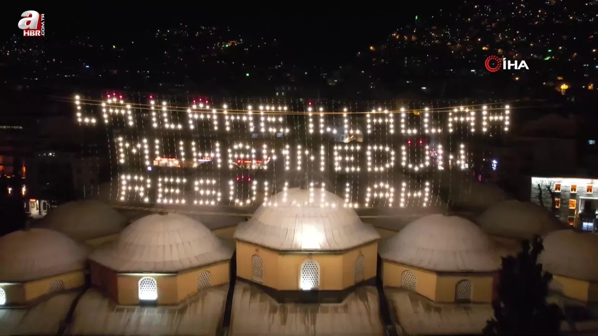 Ulu Cami'nin Ramazan mahyası değişti!