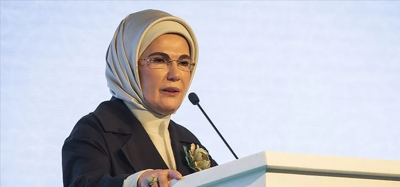 Emine Erdoğan'dan Cüneyt Arkın için taziye mesajı
