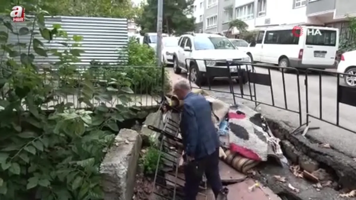 İstinat duvarı ve kaldırım çöktü