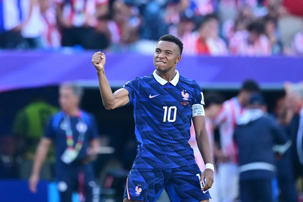 canli-fransa-paraguay-1783205254115.jpg Fransa’ya tur için tek gol yetti! Mbappe'den çeyrek final bileti - 2