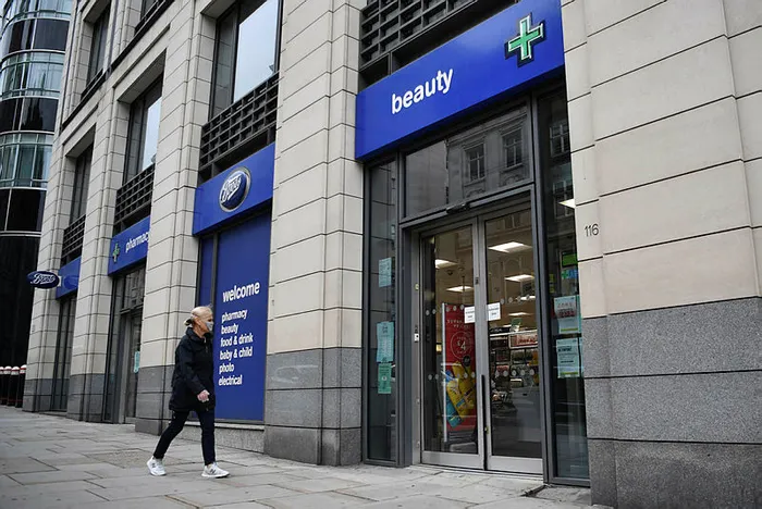 İngiltere’de Boots ve John Lewis 5 bin 500 kişiyi işten çıkaracak - 1