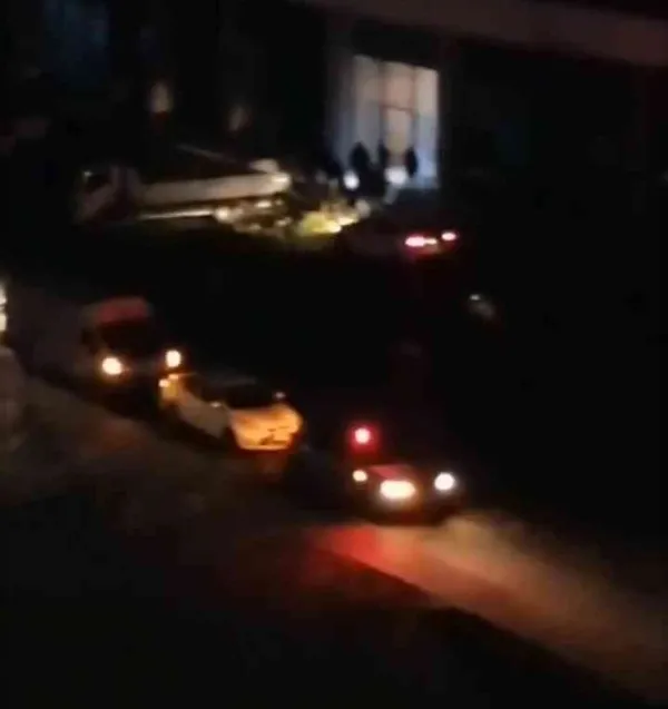 İstanbul'da zehir tacirlerine büyük operasyon! 3 ton uyuşturucu ele geçirildi - 1