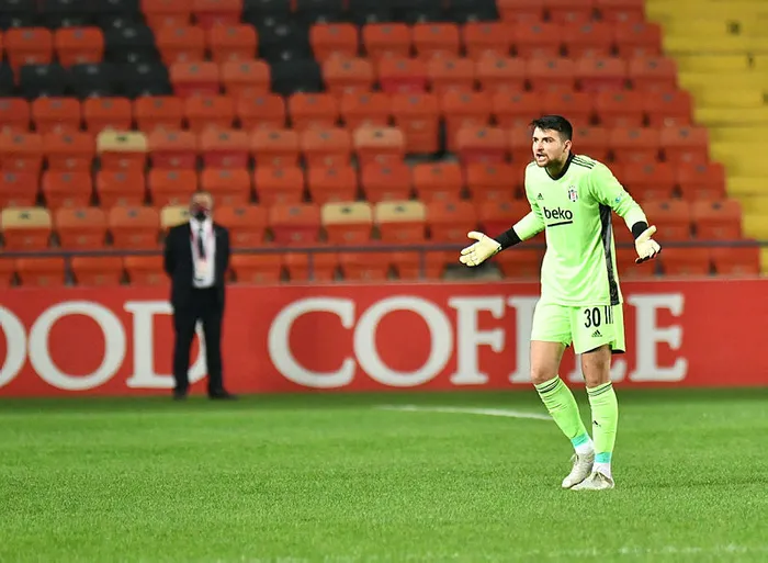 Son dakika: PFDK'dan Beşiktaş'ın kaleceisi Ersin Destanoğlu'na 2 maç ceza - 1
