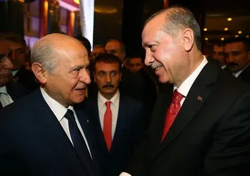 Bahçeli'den Başkan Erdoğan'a tebrik telefonu