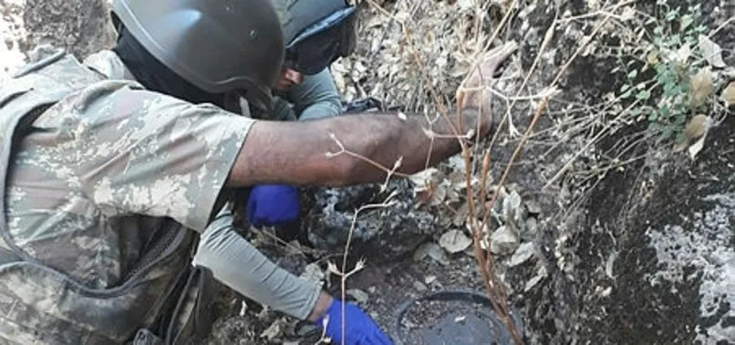 Son dakika: Kıran-2 Operasyonu kapsamında PKK'ya ait 7 sığınakta çok sayıda silah ve mühimmat ele geçirildi