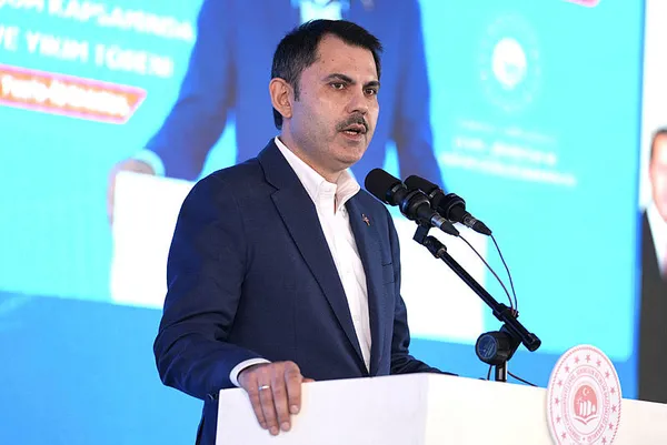 cumhur-ittifaki-ibb-baskan-adayi-murat-kurum-kentsel-donusum-toreninde-konustu-istanbulda-tek-bir-sagliksiz-ya-1707491393948.jpg Cumhur İttifakı İBB Başkan adayı Murat Kurum'dan kentsel dönüşüm mesajı: İstanbul'da tek bir sağlıksız yapı bırakmayacağız - 2
