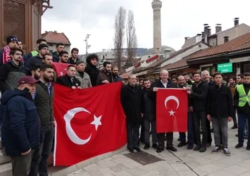 Saraybosna'da Hollanda'nın skandal tavrına tepki