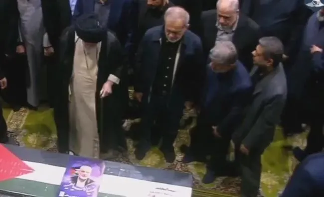 Şehit İsmail Haniye için Tahran’da cenaze töreni! Cenaze namazını Hamaney kıldırdı