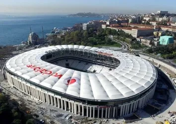 Beşiktaş - Galatasaray arasında stad kavgası
