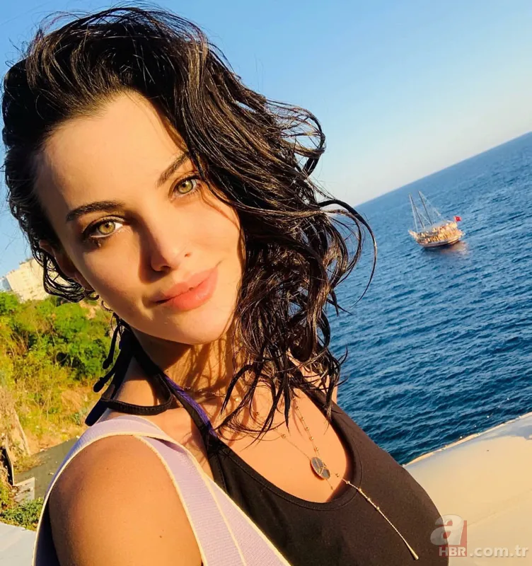 Tuvana Türkay’ın annesiyle paylaşımındaki o detay boğazları düğümledi! Fotoğrafı görenler ‘Güzelliğini annesinden almış’ demeden edemedi! 7