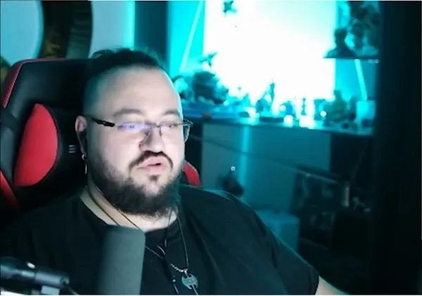 Twitch yayıncısı Jahrein’den ahlaksız söylem! Yayınına bağlanan gencin annesine AK Partili olduğu için küfür etti