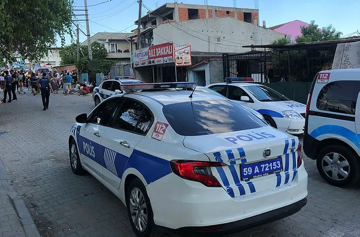 Tekirdağ'da yürek burkan olay! Devrilen kale direğinin altında kalan 6 yaşındaki Tarık Demiran öldü - 3
