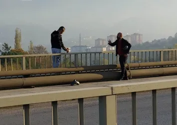 Köprüde intihar girişimi