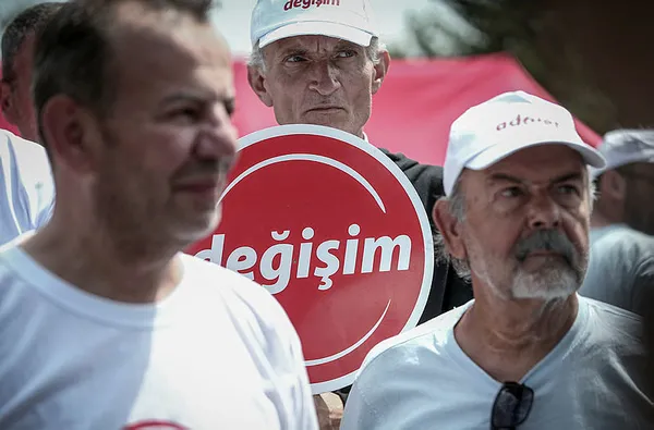 CHP'de istenmeyen adam ilan edilen Kılıçdaroğlu'na isyan! Tanju Özcan böyle seslendi: Hangi yüzle kurultaya gelecek? - 2