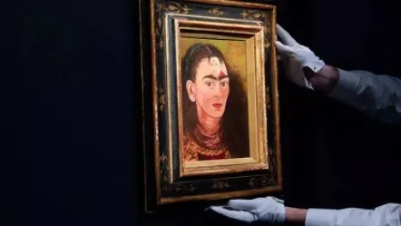 frida-kahlonun-otoportresi-rekor-fiyattan-satildi-1637134154812.jpg Frida Kahlo'nun otoportresi rekor fiyattan satıldı! - 1