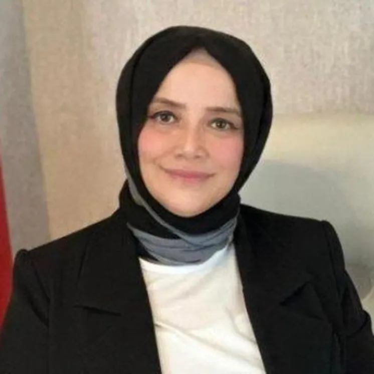 CHP’de danışman skandalı! Kendisini savundu