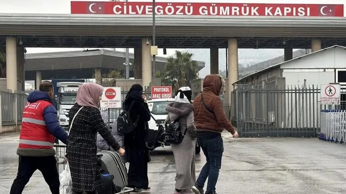 Türkiye yeni Suriye için kolları sıvadı! Üç koldan harekete geçildi