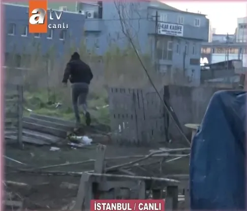 film-gibi-kovalamaca-firari-ferhat-oztamuru-esra-erol-ekibi-canli-yayinda-yakaladi-1768328673277.jpg (Fotoğraf - ATV)