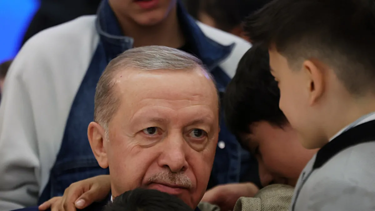 Devlet himayesindeki çocuklarımızdan Başkan Erdoğan'a sevgi seli