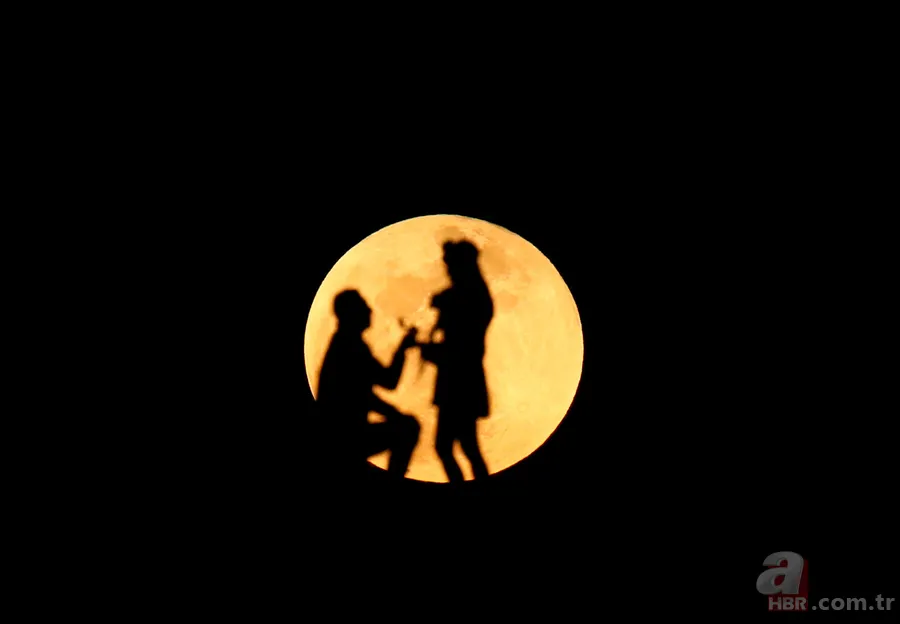 'Süper Kanlı Mavi Ay Tutulması' görsel şölen oluşturdu 6