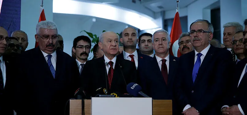 Bahçeli anket şirketlerini ters köşe yaptı