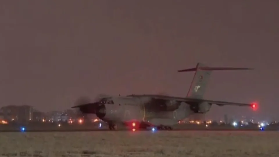 Koca Yusuf - A400M uçakları Ukrayna’dan Türkiye’ye döndü! İşte Kayseri’den ilk görüntüler