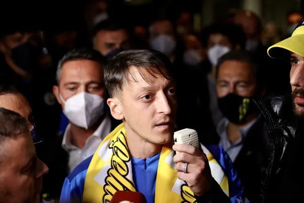 Mesut Özil'den Galatasaray derbisi mesajı - 2