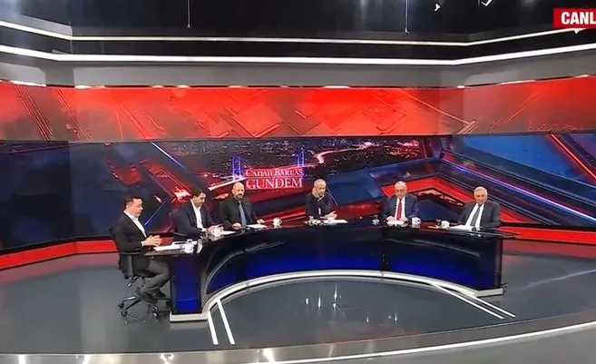 Erdoğan: Ümmetin birliğini savunmak suç mu?