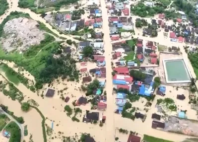 Asya’da sel bilançosu: Binden fazla ölü