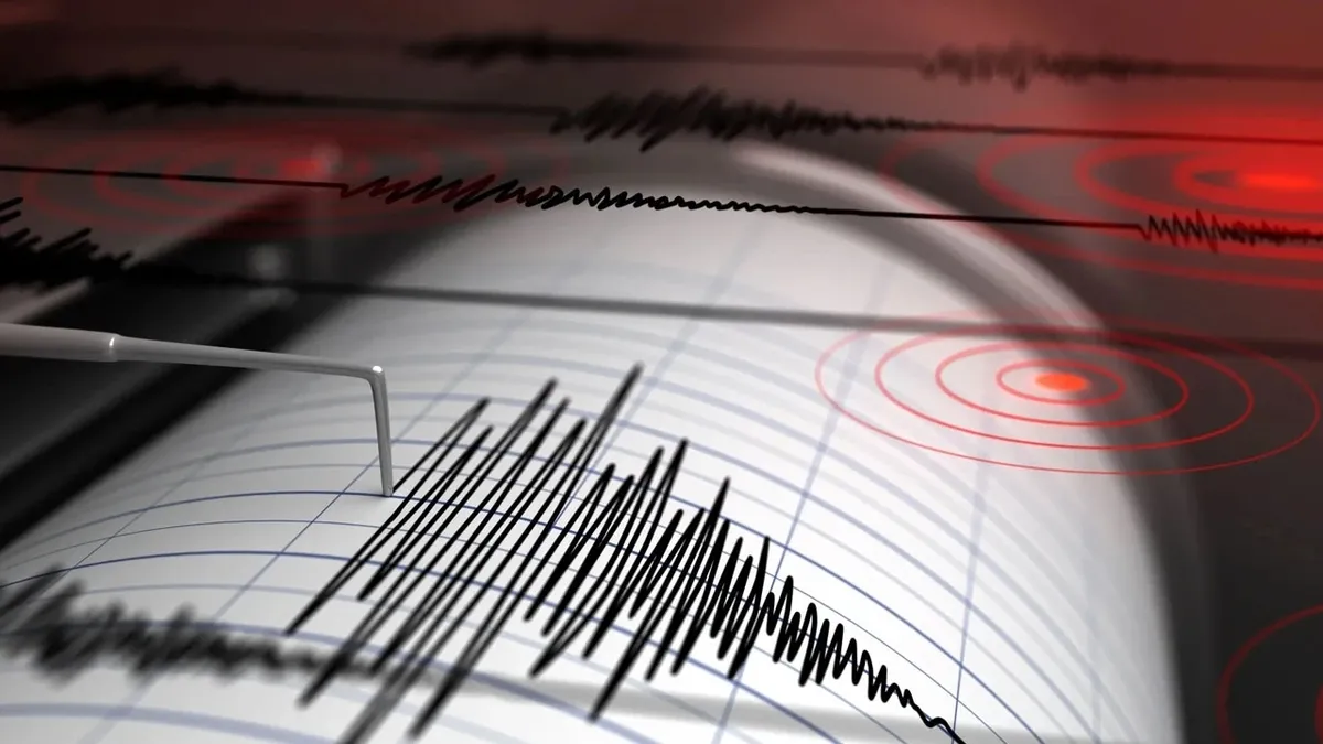 İzmir'de 3,7 büyüklüğünde deprem