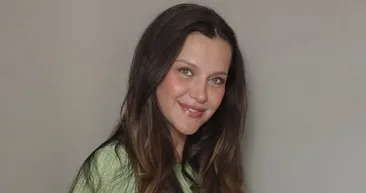 İrem Helvacıoğlu 30 yıl önceki halini yayınladı! Hiç değişmemiş