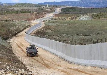 Suriye sınırında yakalanan ABD'li tutuklandı
