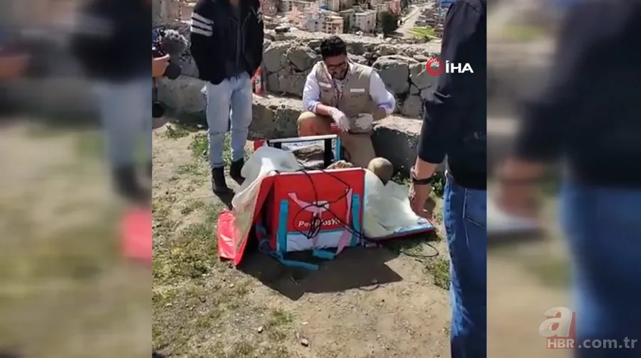 Eski kuryenin çantasından çıkan dehşete düşürdü! Kız arkadaşı olarak görüp aynı odada kalmış! Yüzlerce yıllık... 2