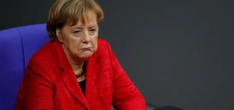 Almanlar Merkel'e savaş açtı