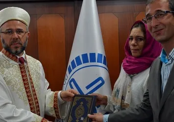 Brezilyalı kadın kuaför İslamiyeti seçti