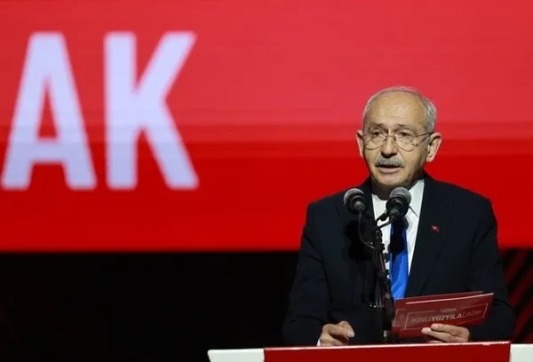 İşte Kemal Kılıçdaroğlu’nun has elemanları! TSK’ya iftira atan Hacer Foggo’dan sonra sahnet Daron Acemoğlu’nun! Atatürk hakkındaki sözleri partiyi karıştırdı