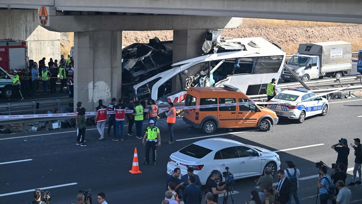 Ankara'daki katliam gibi kaza neden oldu? A Haber canlı yayınında flaş sözler: Yol hipnozu...