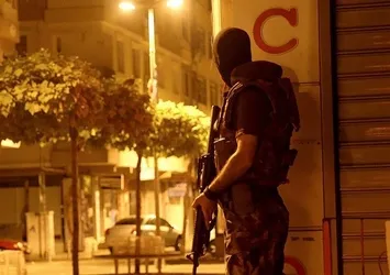 DAEŞ'e İstanbul'da da baskın!