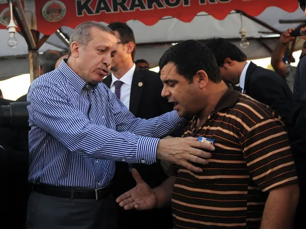 Kimlere sigarayı bıraktırmadı ki! Başkan Erdoğan’ın ’bırakmaz sözü’ aldığı tam 215 paket | Beştepe’de sergileniyor