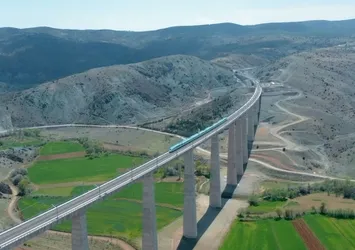 Sivas-İstanbul arası Yüksek Hızlı Tren seferleri başlıyor! Bakan Uraloğlu detayları duyurdu