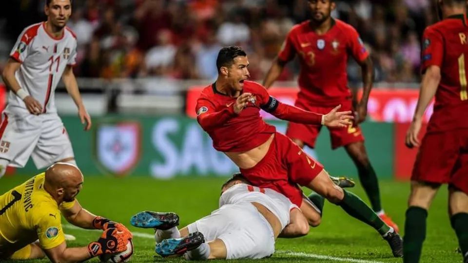 Cristiano Ronaldo depremi! Yıkıldılar...