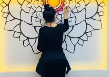 İstanbul'da lüks rezidansta kedi vahşeti! Mandala sanatçısına komşularından şoke eden suçlama: Gözlerini oyup öldürüyor