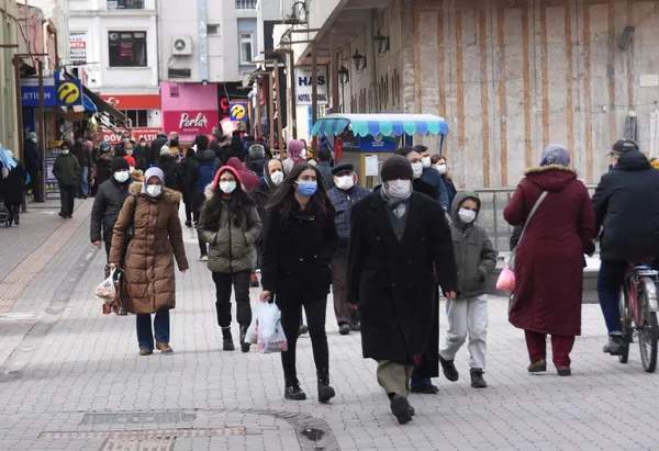 1616767115854.jpg Türk mutasyonu var mı? Uzman isim uyardı: Üçüncü salgın kapıda! - 2