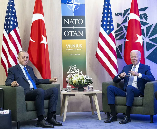 abd-ile-yeni-sayfa-mi-aciliyor-erdogan-biden-gorusmesi-sonrasi-iliskiler-nasil-sekillenecek-1689151989476.jpg ABD ile yeni sayfa mı açılıyor? Erdoğan-Biden görüşmesi sonrası ilişkiler nasıl şekillenecek? - 4
