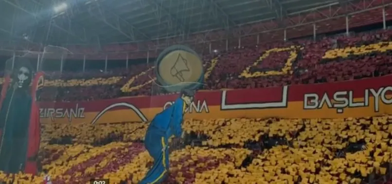 Galatasaray taraftarından Fenerbahçe'ye Squid Gameli koreografi: Hazırsanız oyuna başlıyoruz