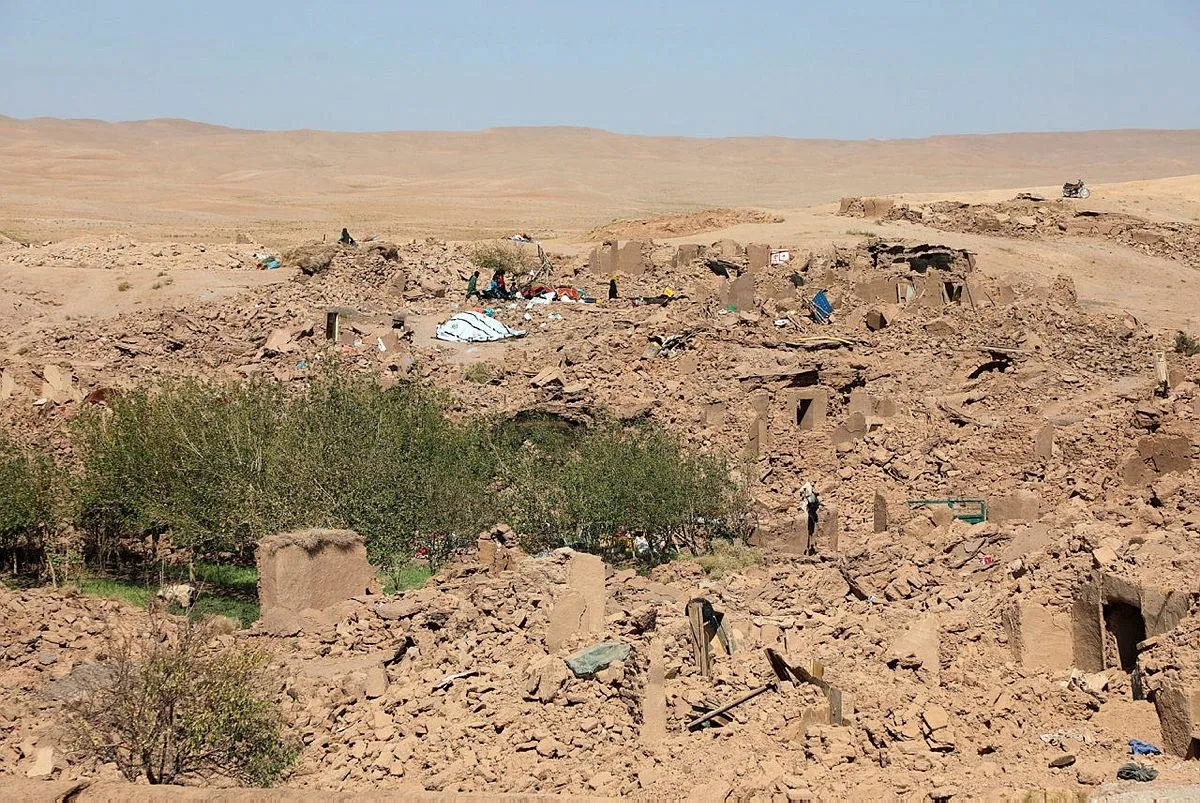 Afganistan'da 6,3 ve 5 büyüklüğünde iki deprem!