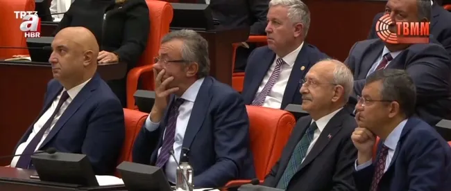 chpnin-kadrolu-vekilleri-7-donemdir-koltugu-birakmayanlar-var-1686203752565.jpg CHP’nin kadrolu vekilleri! 7 dönemdir koltuğu bırakmayanlar var - 1