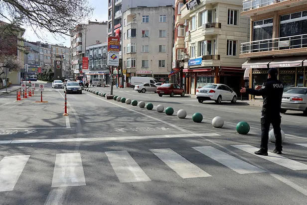 Bayramda mezarlıklar ziyarete açık mı, serbest mi? Ramazan Bayramı'nın birinci günü kabir ziyareti yasak mı? - 3