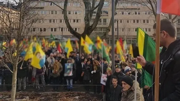 PKK’nın kalesi İsveç’te skandal üstüne skandal! Teröristlerin adına haraç kesiyorlar